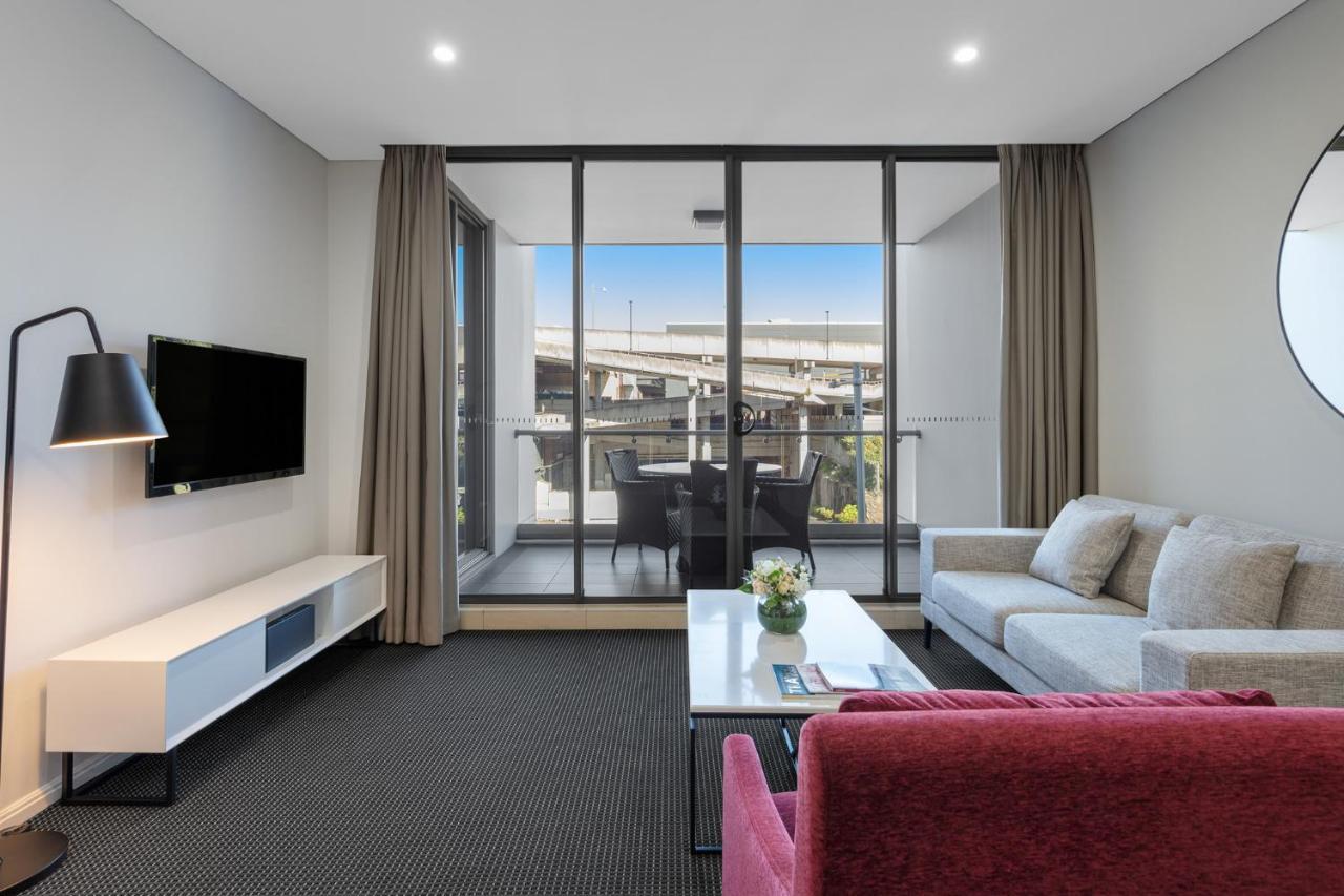 Meriton Suites North Ryde Сидни Екстериор снимка