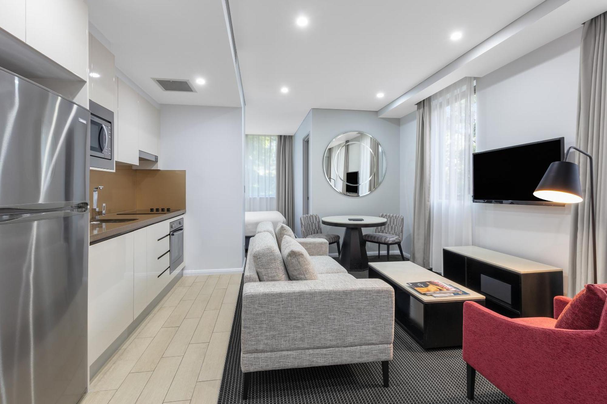 Meriton Suites North Ryde Сидни Екстериор снимка