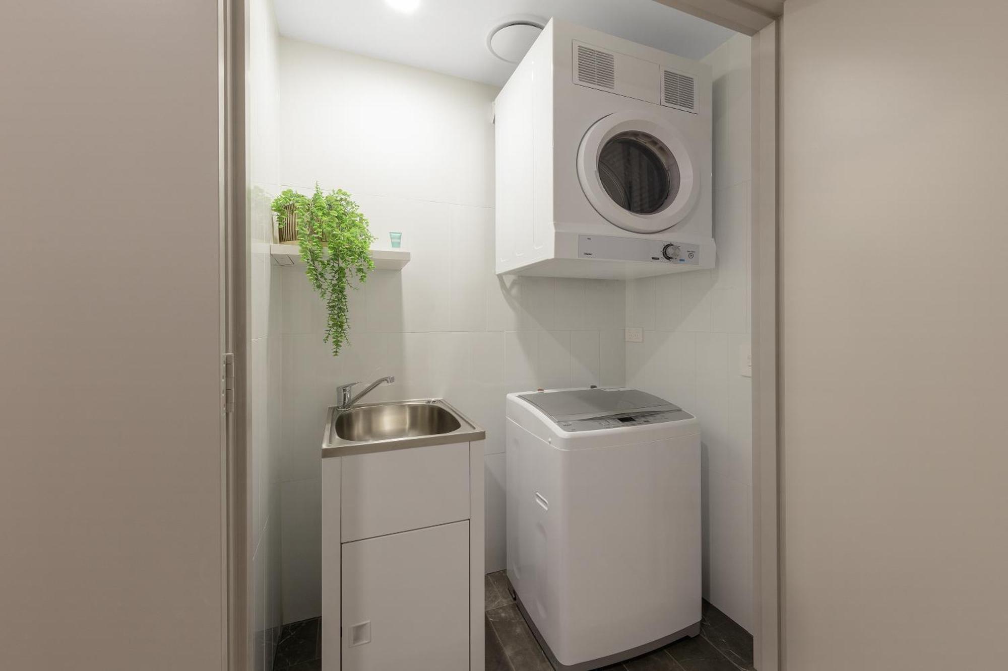 Meriton Suites North Ryde Сидни Екстериор снимка Laundry room